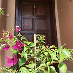 Πανσιόν Dimitrovi - Peaceful Near With Garden, Sarafovo