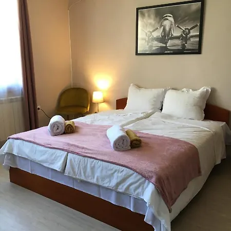 Dimitrovi - Peaceful Near With Garden, Sarafovo