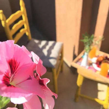 Dimitrovi - Peaceful Near With Garden, Sarafovo