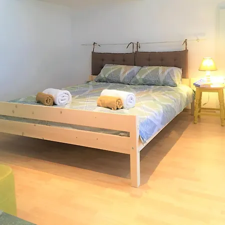 Dimitrovi - Peaceful Near With Garden, Sarafovo 4* Бургас