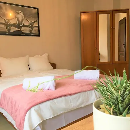 Dimitrovi - Peaceful Near With Garden, Sarafovo 3* Burgas Stad
