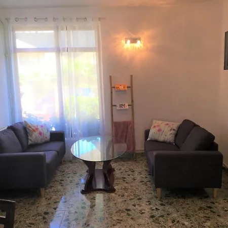 Dimitrovi - Peaceful Near With Garden, Sarafovo 3* Burgas Stad