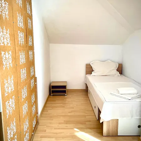 Dimitrovi - Peaceful Near With Garden, Sarafovo Burgas Stad