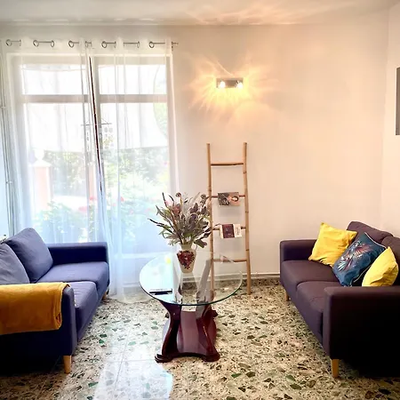 Dimitrovi - Peaceful Near With Garden, Sarafovo Gasthuis 3*