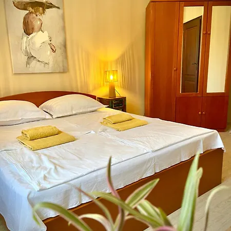Dimitrovi - Peaceful Near With Garden, Sarafovo Gasthuis Burgas Stad